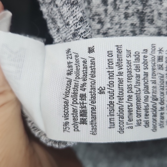 VS PINK Why Am I Out Of Bed Sleep Tee - Picture 9 of 9